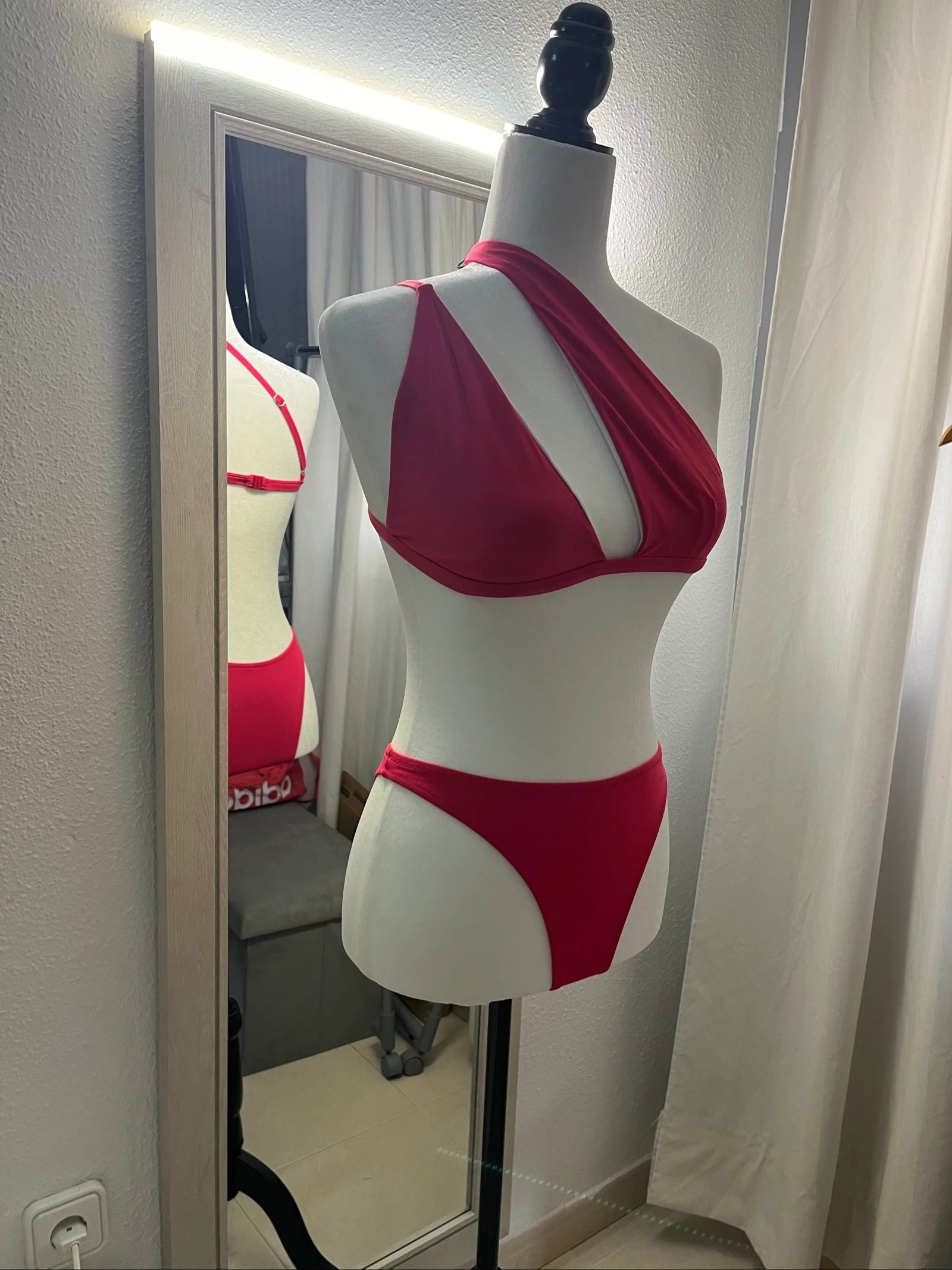 Rode bikiniset – photo 2